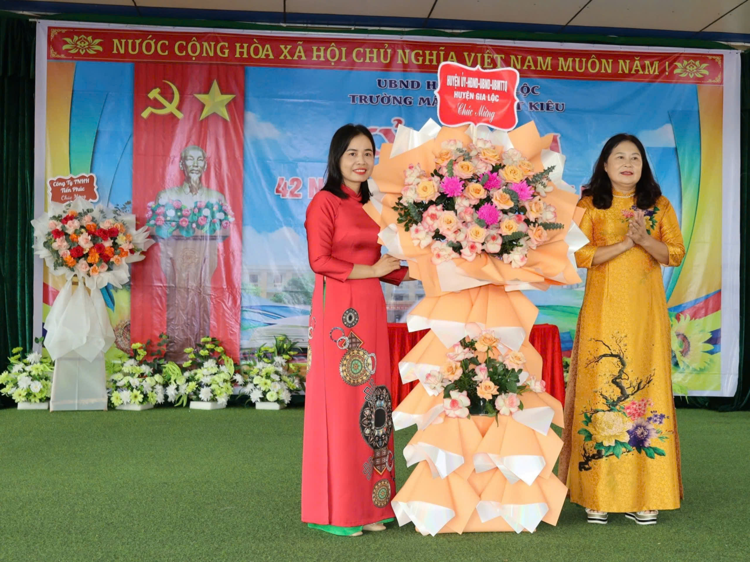 Kỷ niệm 20-11-6.jpg