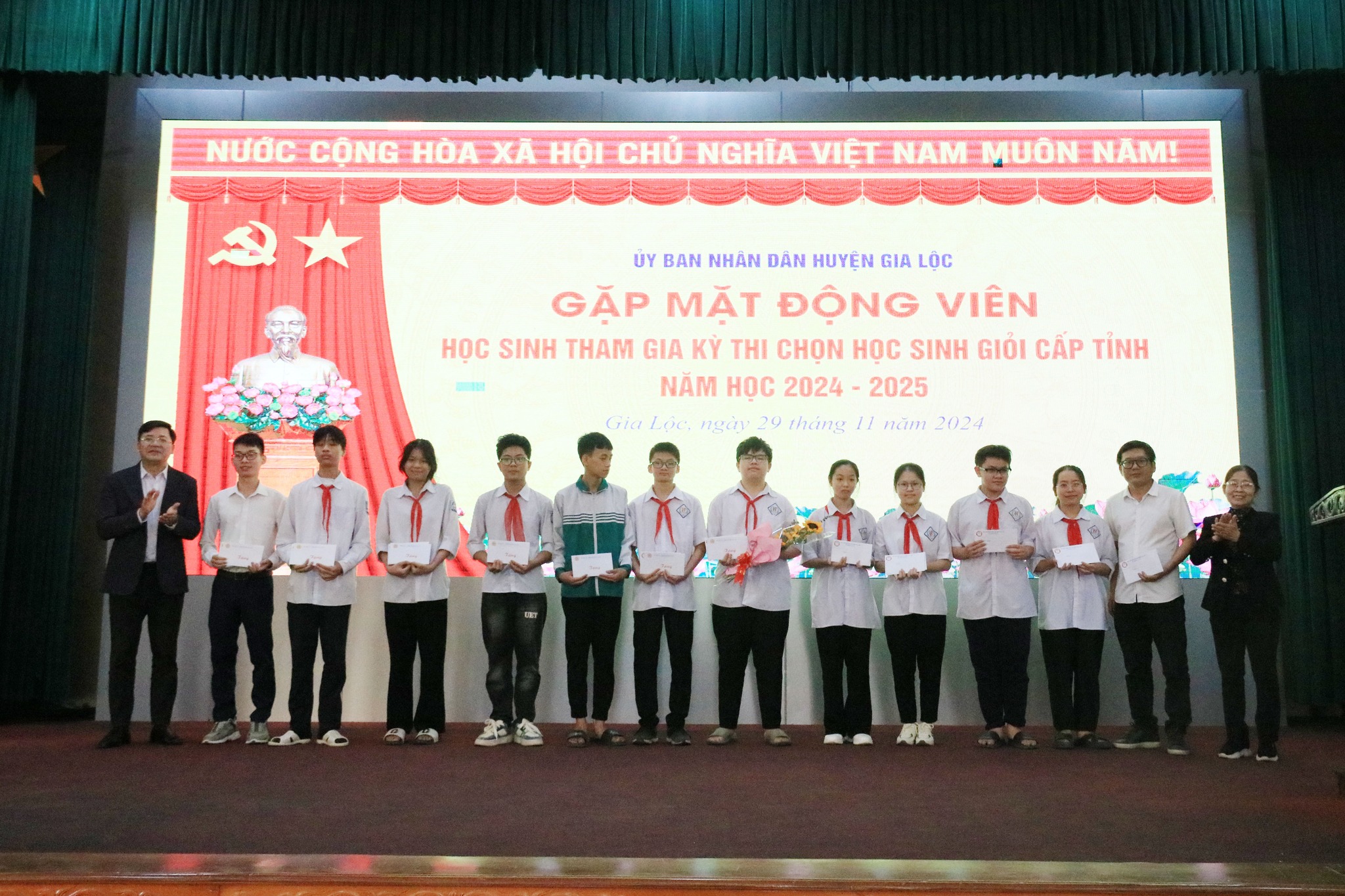 HSG lớp 9-4.jpg