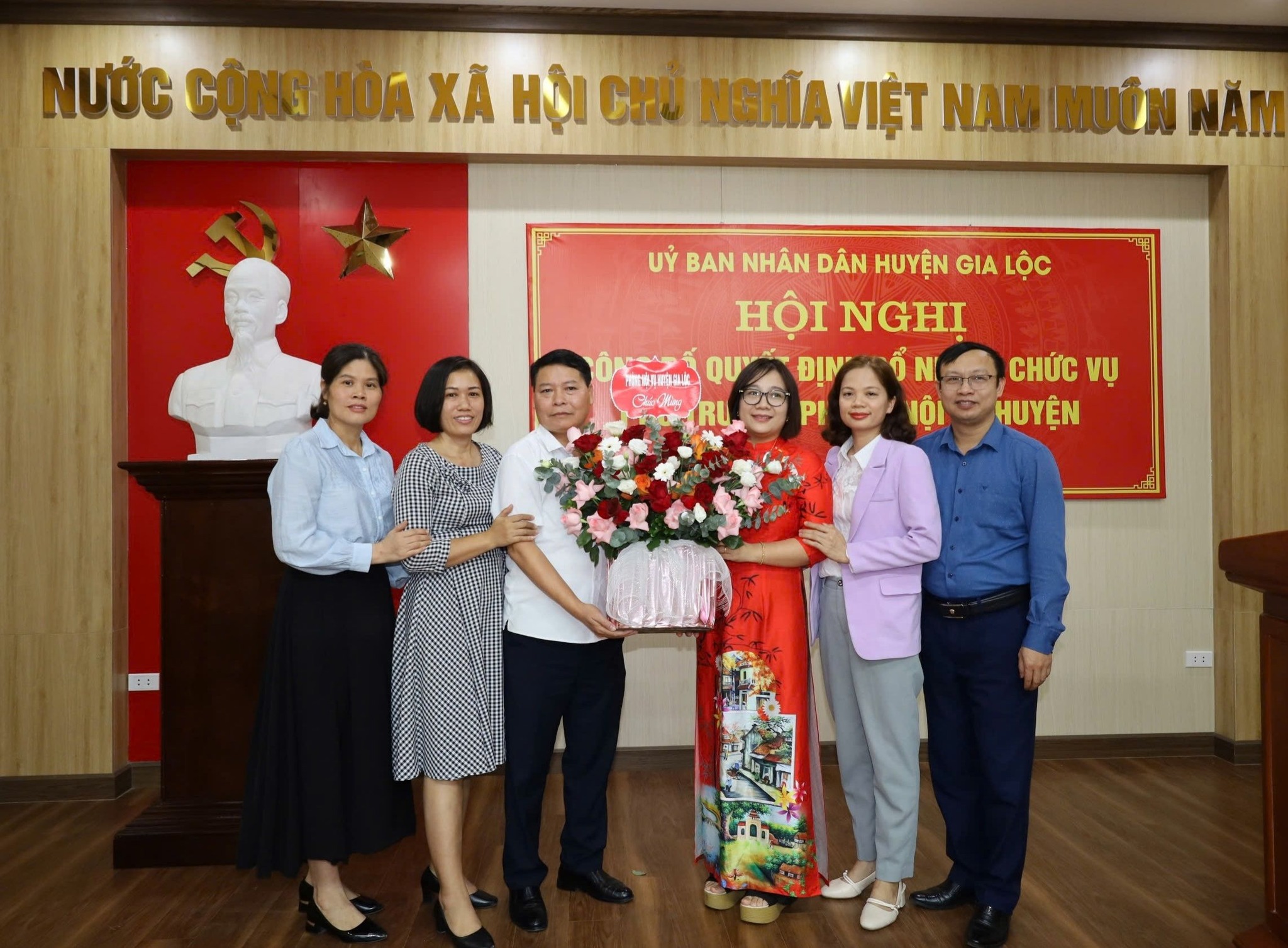 Phó P Nội vụ Miền 3.jpg