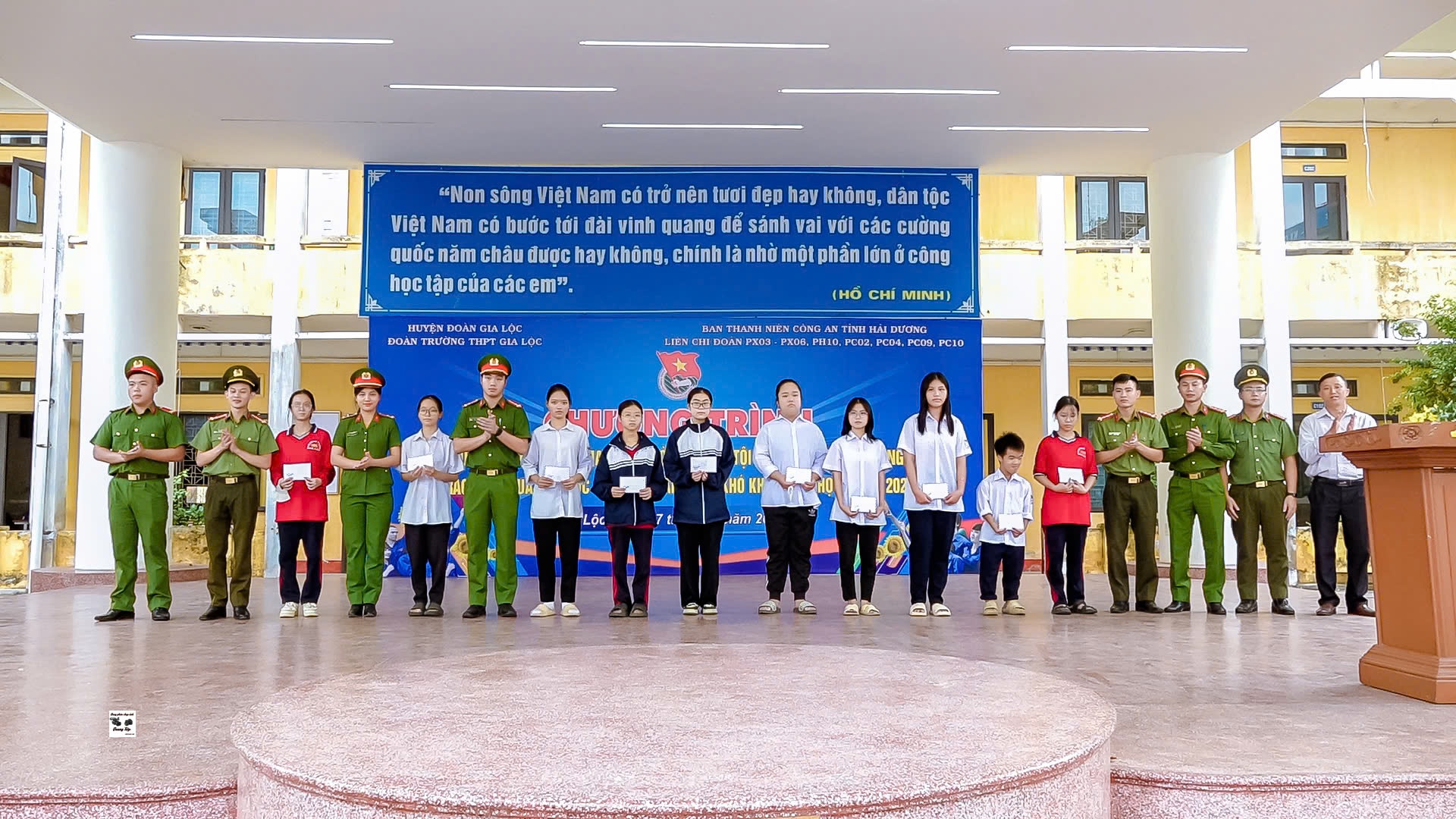THPT Gia Lộc 3.jpg