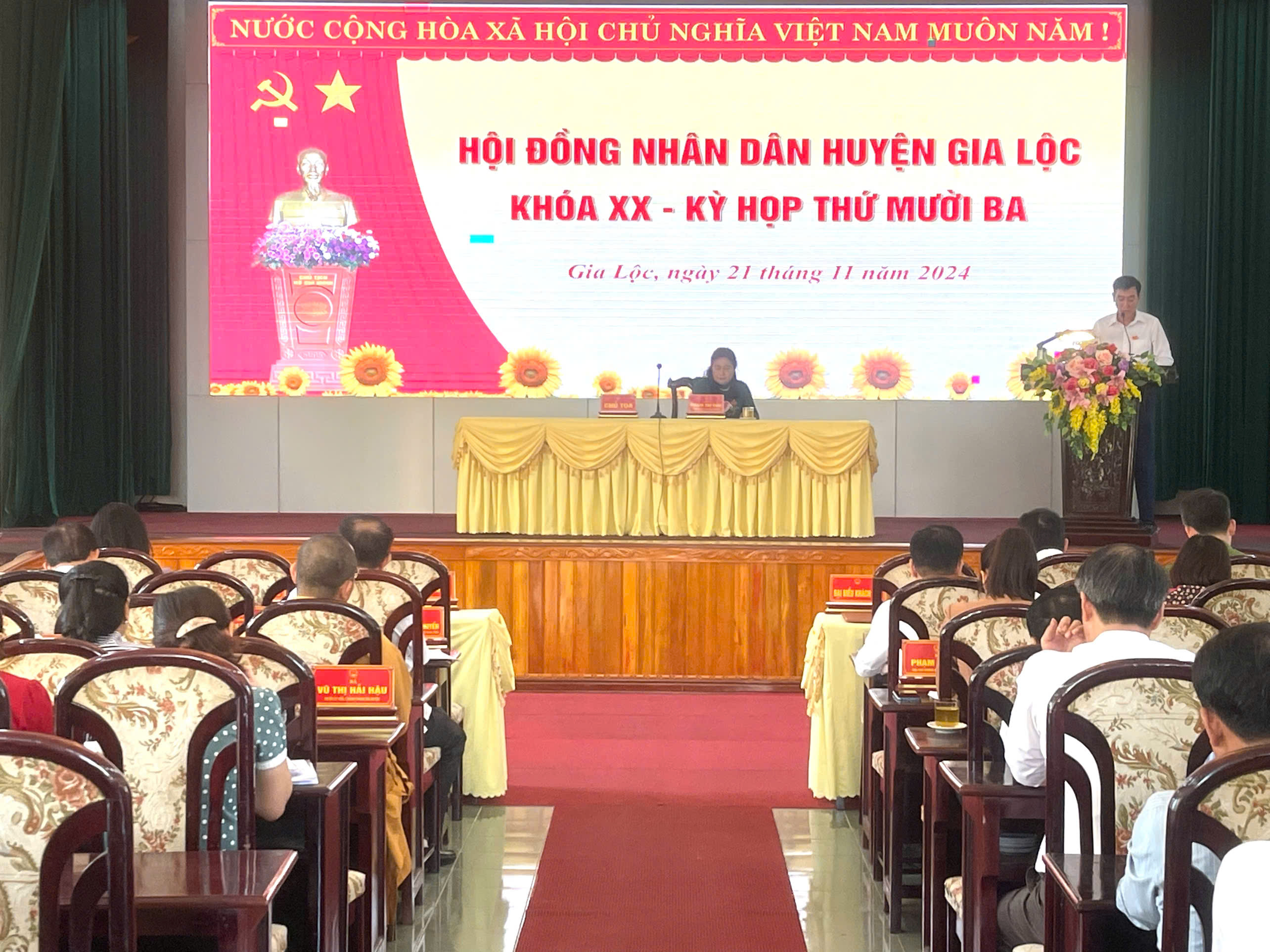 Kỳ họp 13 HDND.jpg