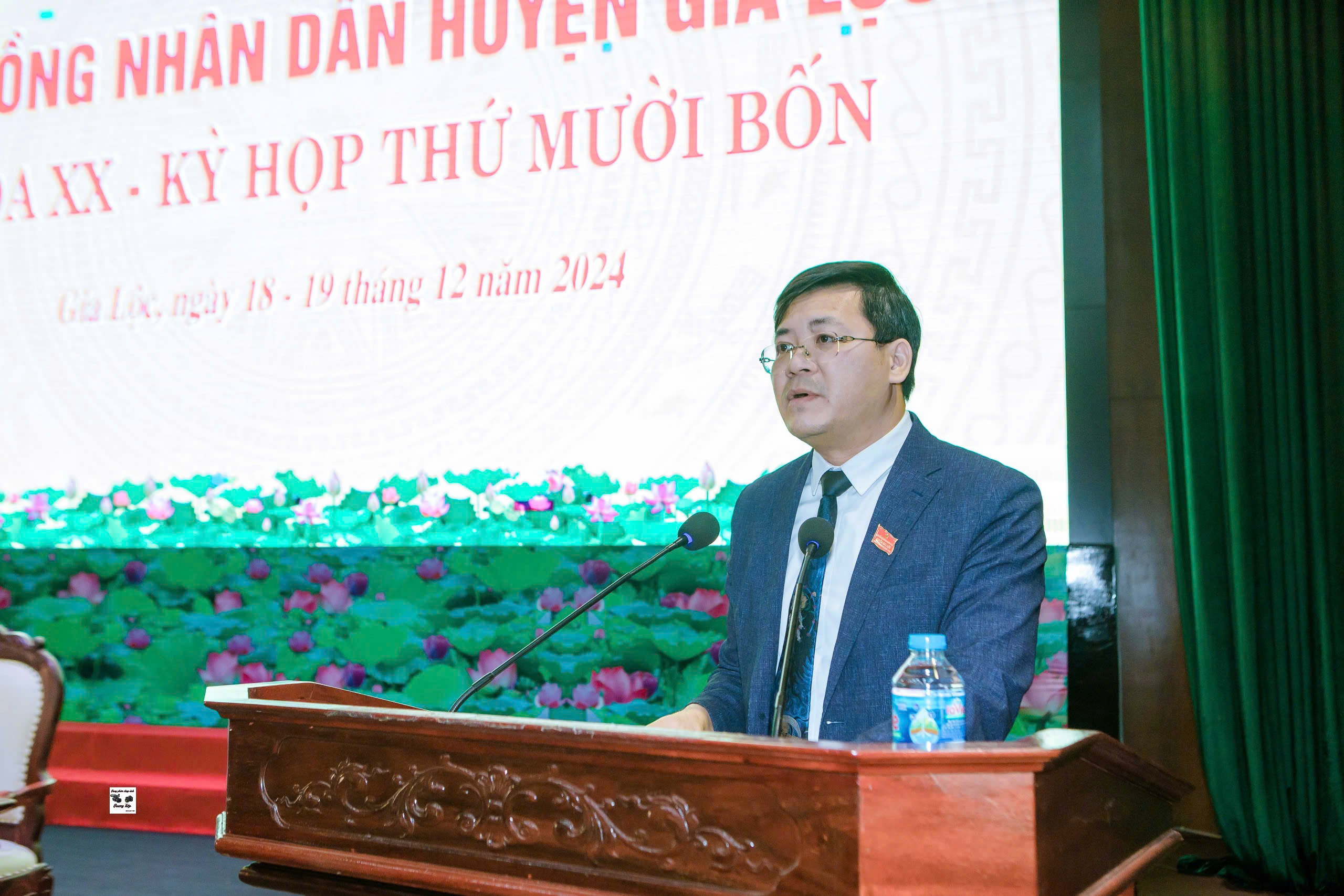Kỳ họp 14 HĐND 3.jpg