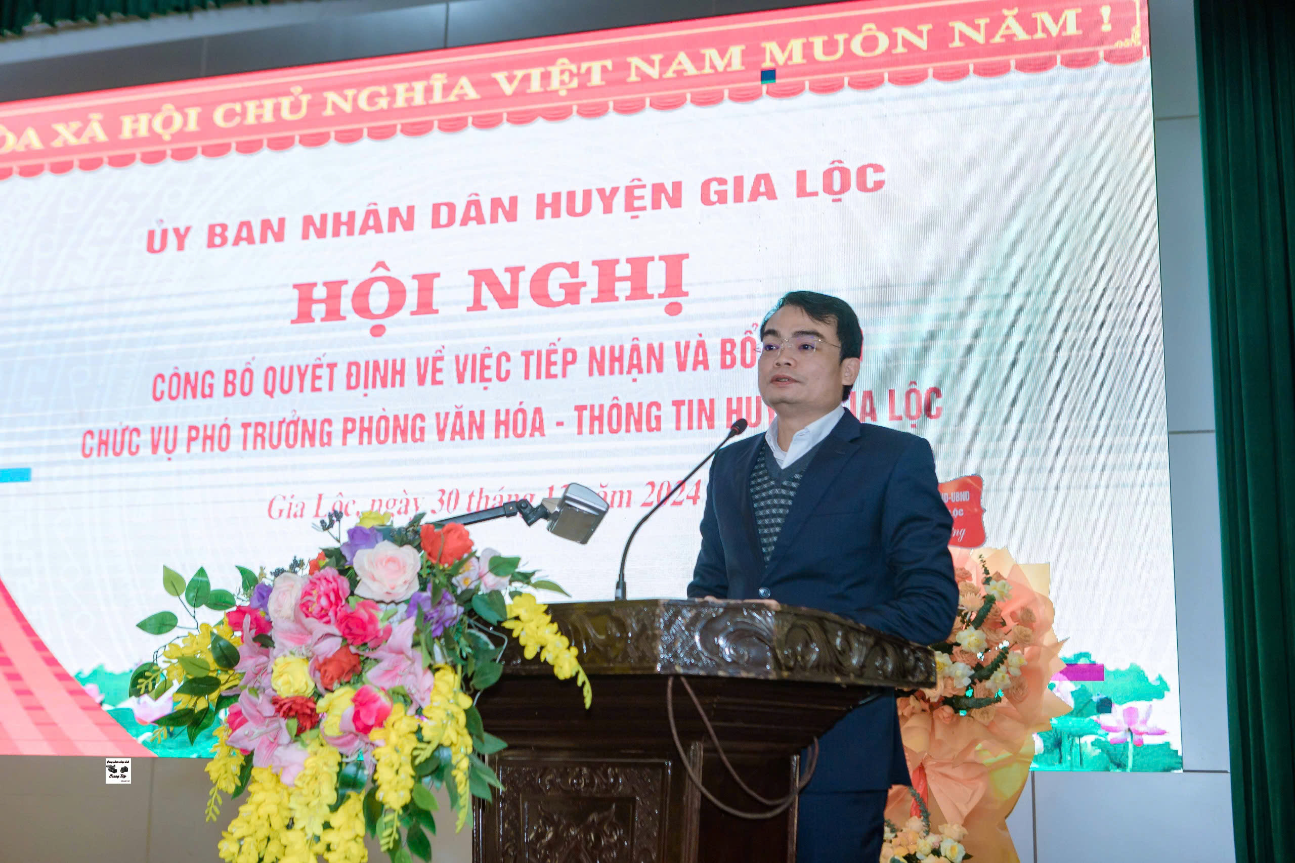 Thành lập TTVHTTTT.jpg