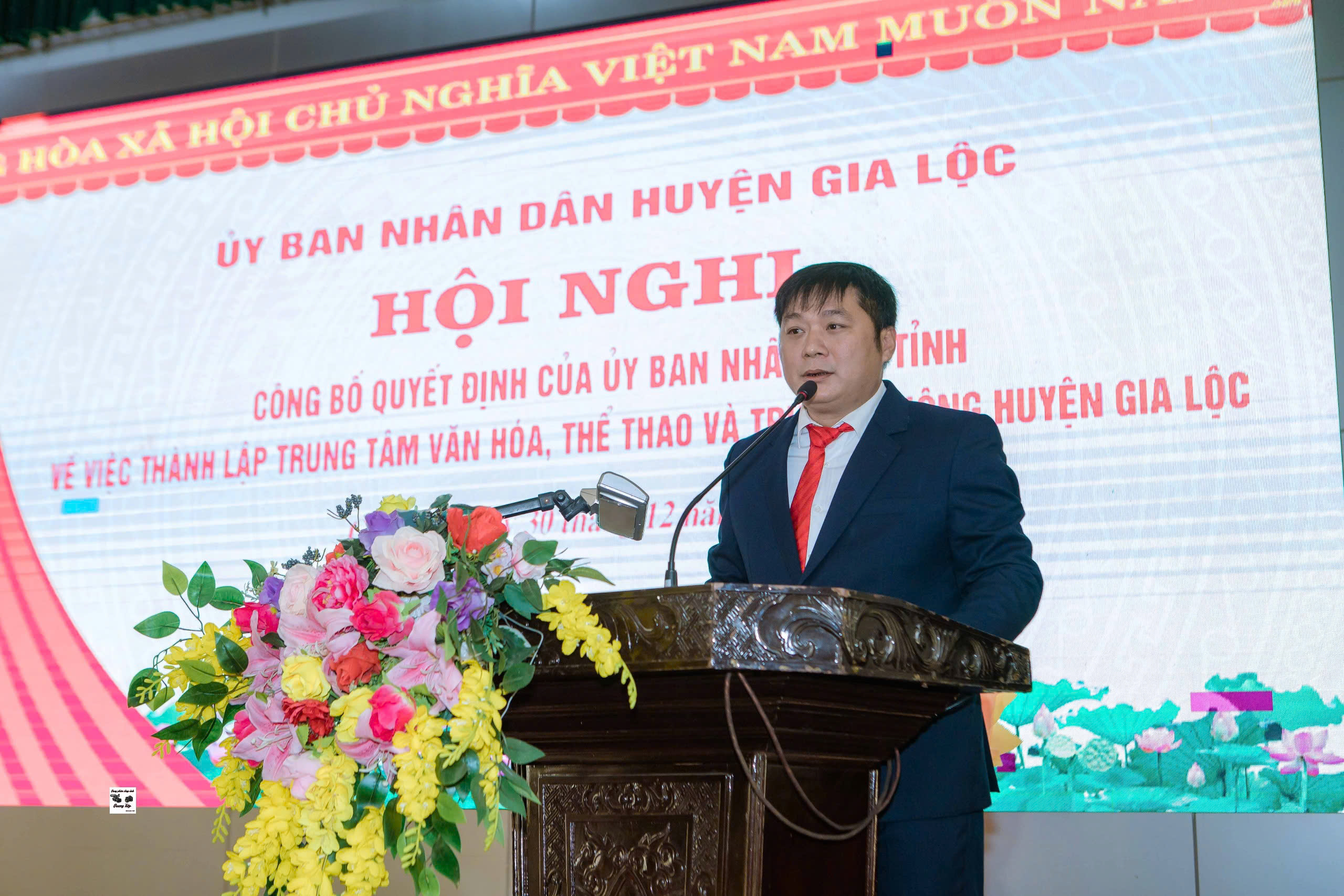Thành lập TTVHTTTT5.jpg